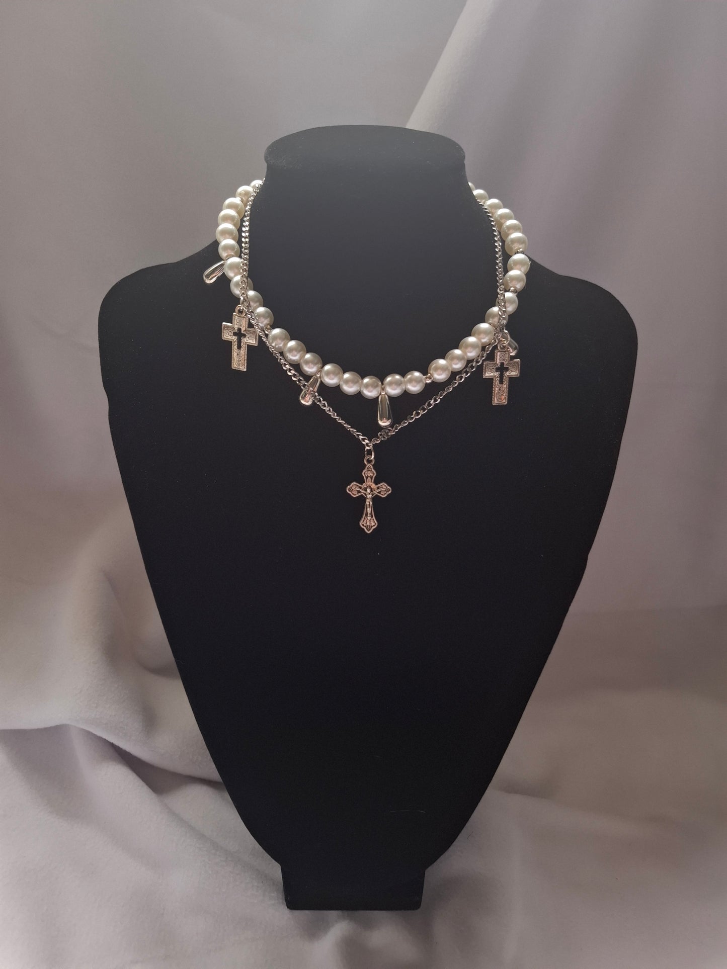 Chocker cross