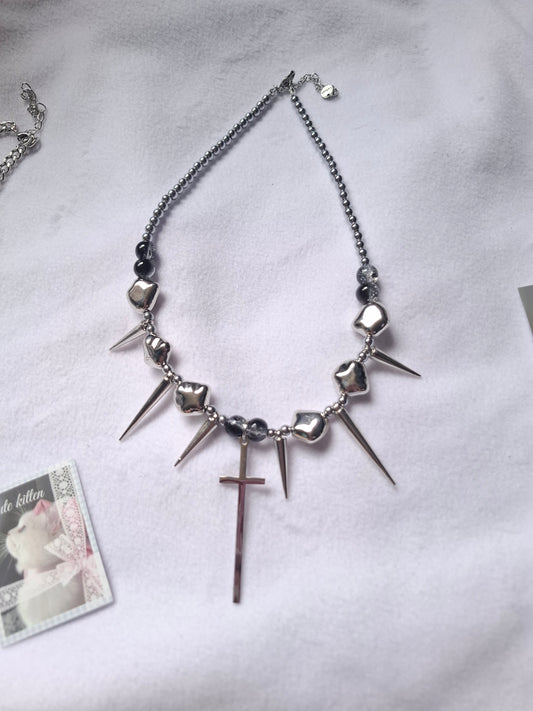 Collar puas cruz
